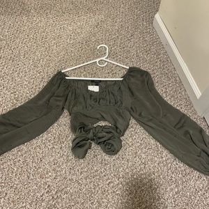 Flowy sleeve crop top